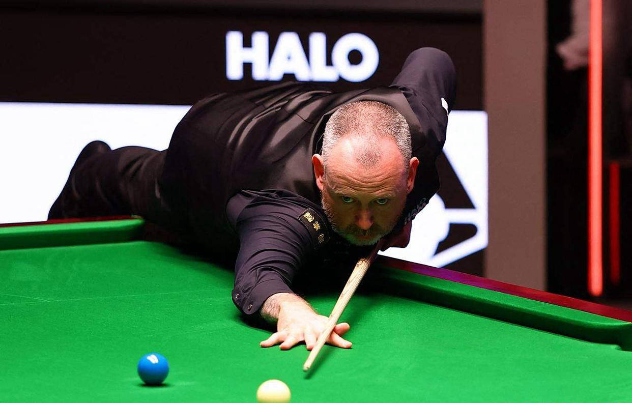 中场控球与 中场控球与